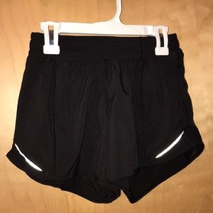 Lulu lemon hotty hot shorts ll 4in